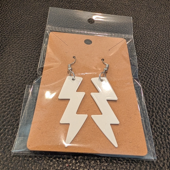 LeSpoon Jewelry - White Lightning Bolt Earrings